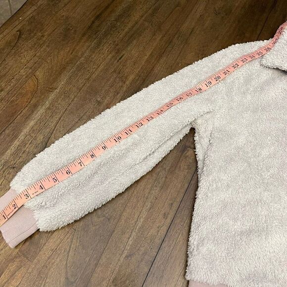 Fuzzy Teddy Jacket - Picture 7 of 13